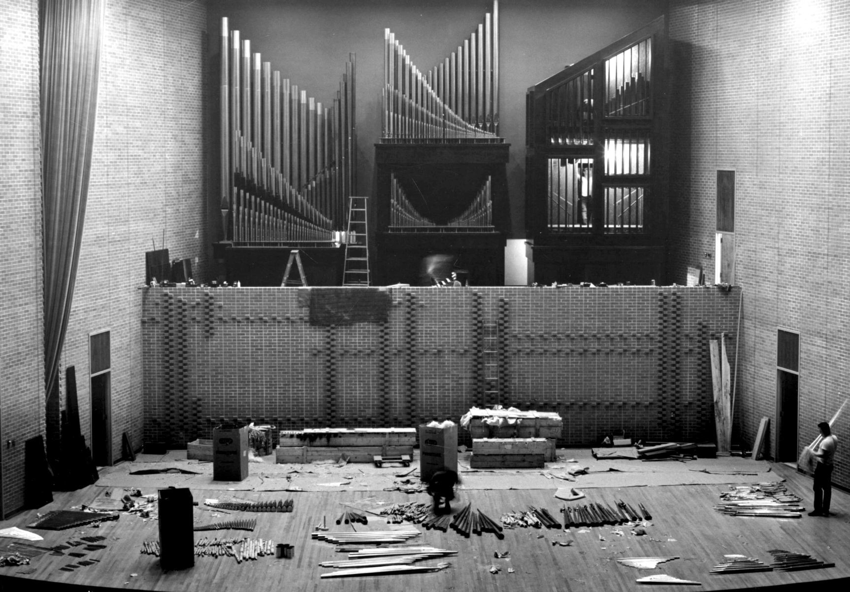 Morningside pipe organ